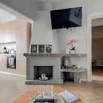 Sofia's Elegant Urban Retreat *