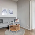 Sofia's Elegant Urban Retreat Apartamento