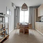 Sofia's Elegant Urban Retreat Apartamento Sofía