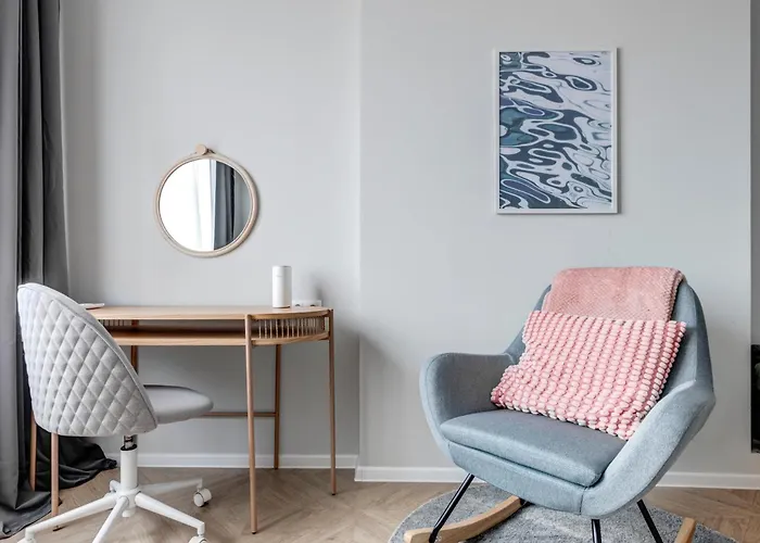 Sofia's Elegant Urban Retreat София