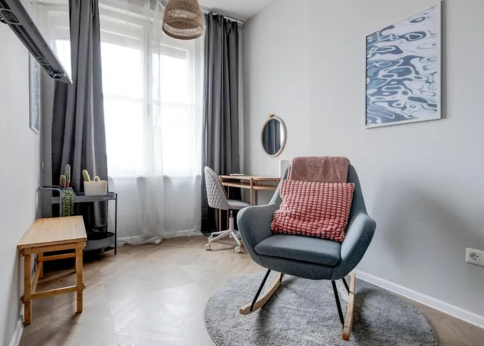 Апартамент Sofia's Elegant Urban Retreat *