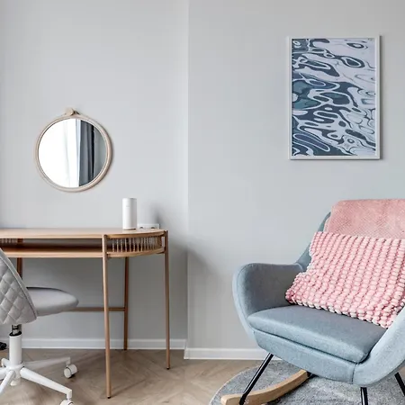 Sofia's Elegant Urban Retreat סופיה