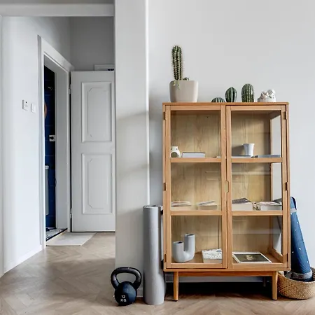 Sofia's Elegant Urban Retreat סופיה